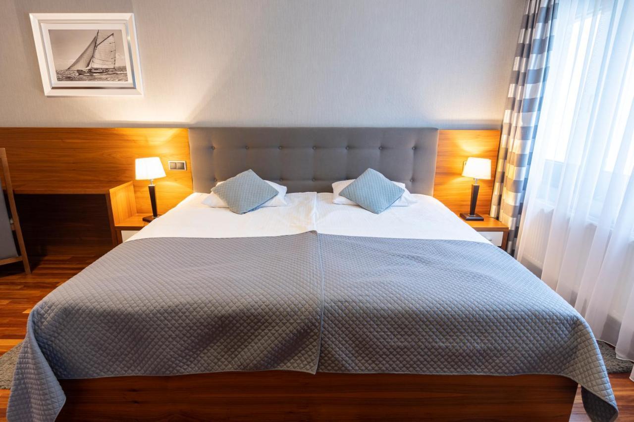 Omega Hotel Ольштын Экстерьер фото