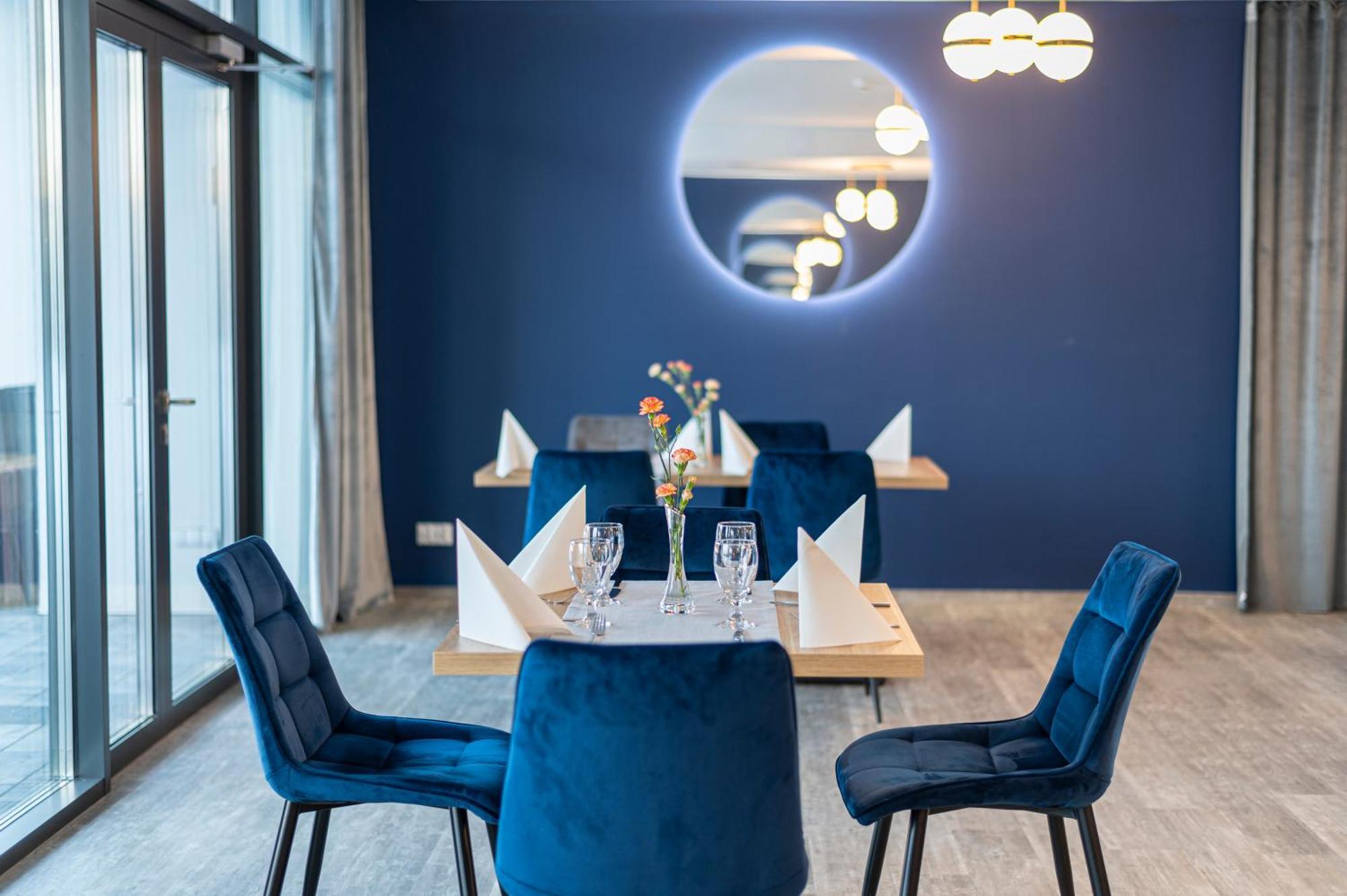 Omega Hotel Ольштын Экстерьер фото