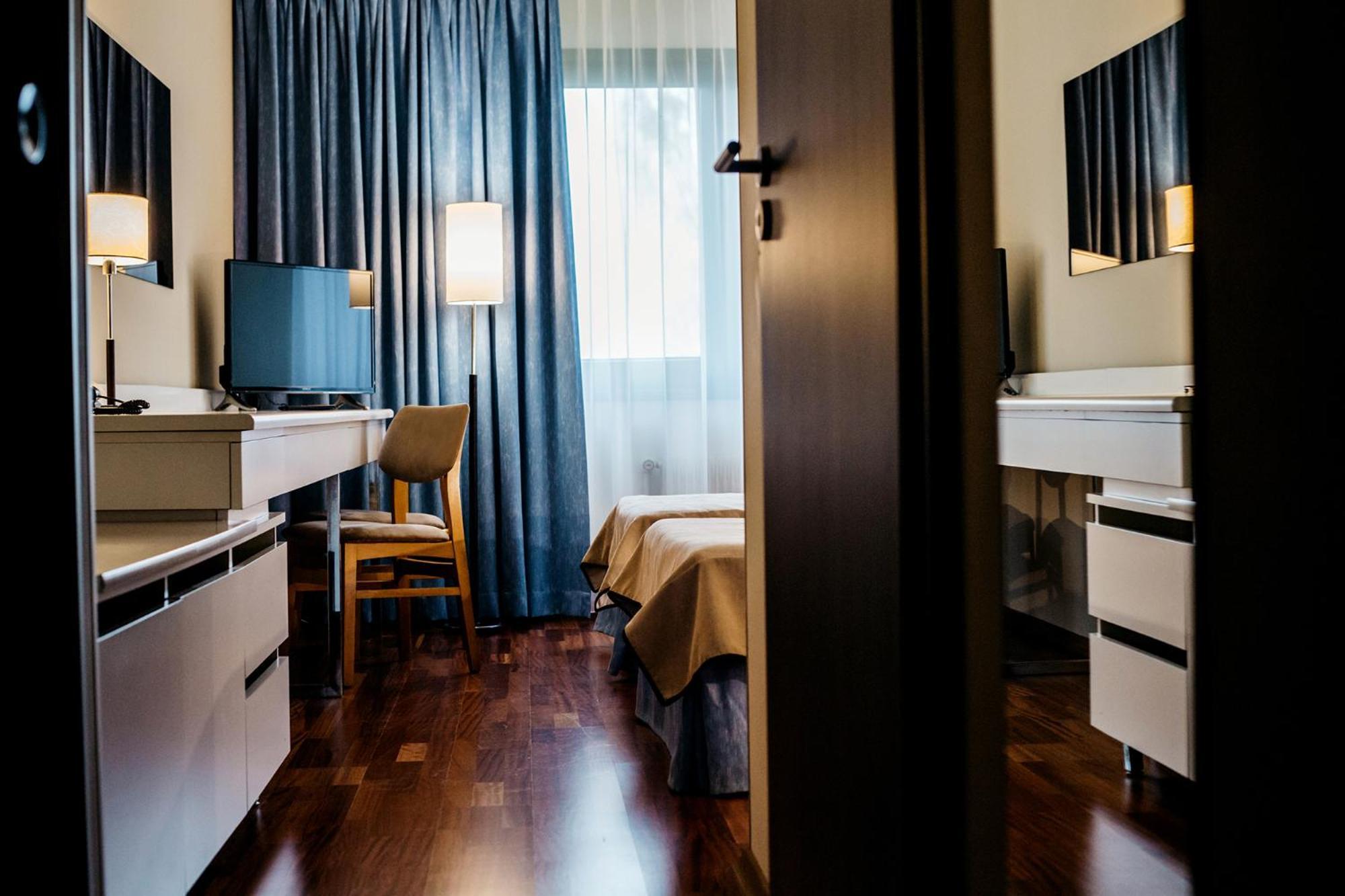 Omega Hotel Ольштын Экстерьер фото